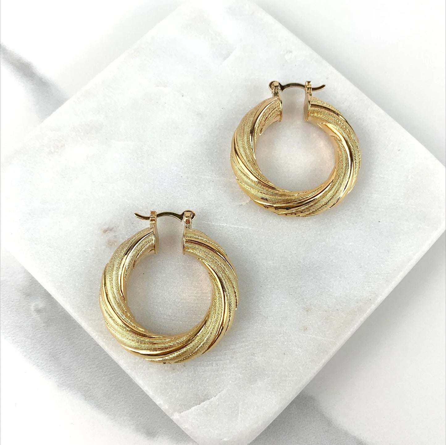 Earrings Classic Hoop Twisted 18k Gold Filled