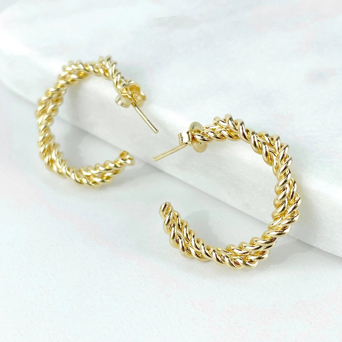 Earrings Two Sizes Twisted C-Hoop 18k Gold Filled