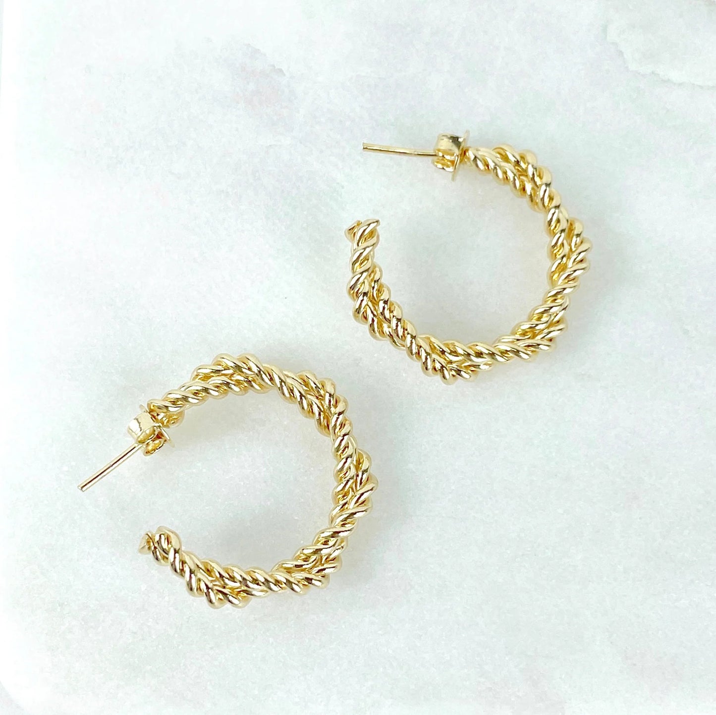 Earrings Two Sizes Twisted C-Hoop 18k Gold Filled