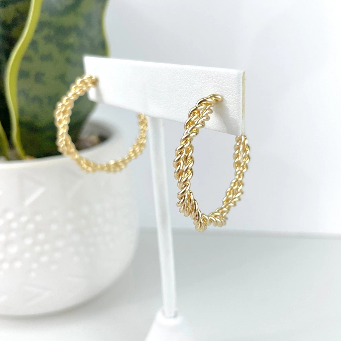 Earrings Two Sizes Twisted C-Hoop 18k Gold Filled